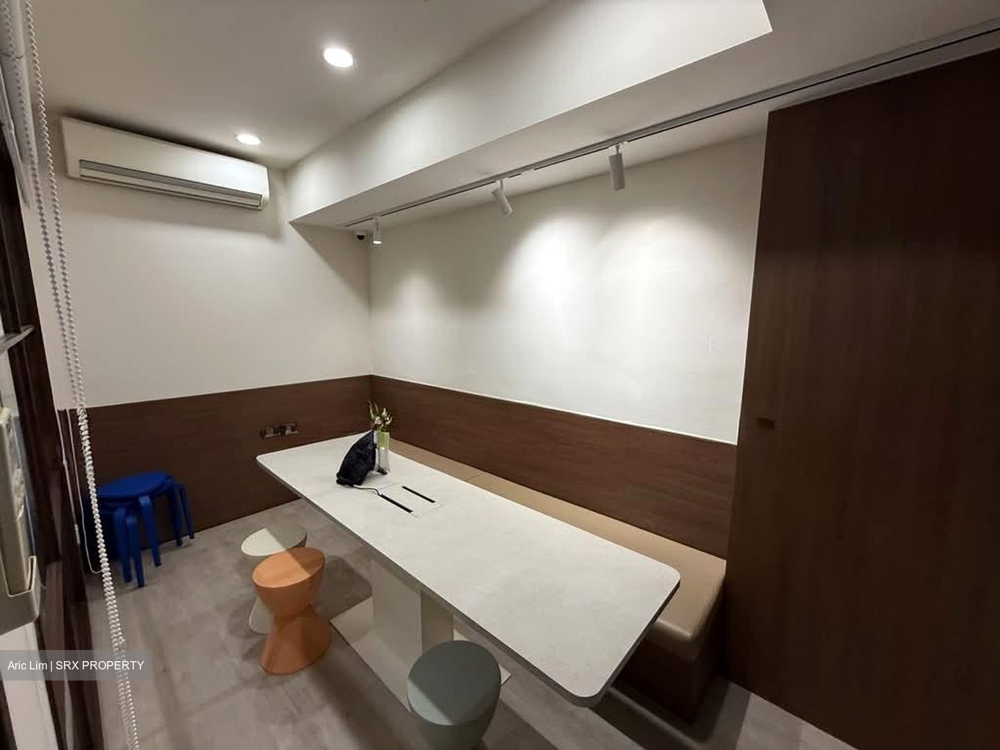 Jalan Besar (D8), Office #539941351
